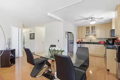 20 Hammond Pond Pkway #201, Newton, MA 02467 - Photo 3