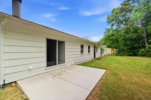 37 Sun Valley Rd, Holyoke, MA 01040 - Photo 25