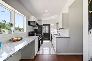 37 Sun Valley Rd, Holyoke, MA 01040 - Photo 3