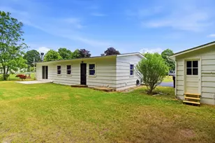 37 Sun Valley Rd, Holyoke, MA 01040 - Photo 21