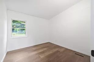 37 Sun Valley Rd, Holyoke, MA 01040 - Photo 13