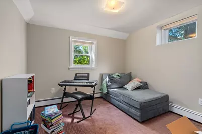 10 Hopkinton Rd, Upton, MA 01568 - Photo 21