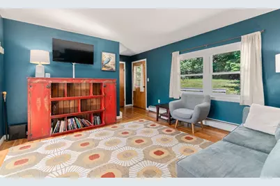 10 Hopkinton Rd, Upton, MA 01568 - Photo 11