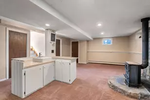 10 Hopkinton Rd, Upton, MA 01568 - Photo 31