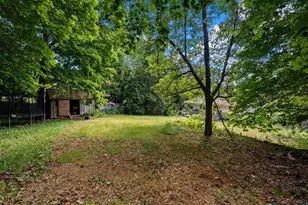 10 Hopkinton Rd, Upton, MA 01568 - Photo 19