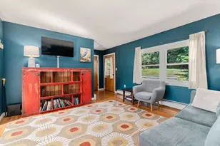 10 Hopkinton Rd, Upton, MA 01568 - Photo 11