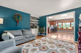 10 Hopkinton Rd, Upton, MA 01568 - Photo 13