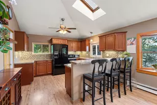 10 Hopkinton Rd, Upton, MA 01568 - Photo 7