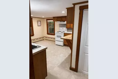 903 Prospect #1, Somerset, MA 02726 - Photo 3