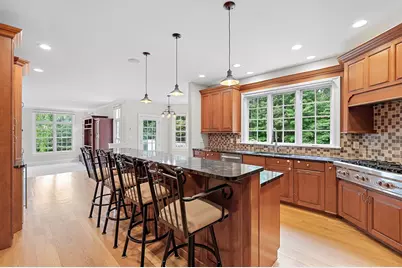 16 Kingsbury Dr, Holliston, MA 01746 - Photo 5