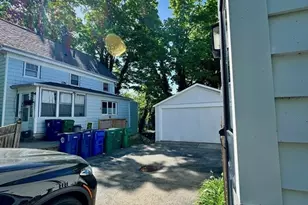 984 Chestnut St, Newton, MA 02464 - Photo 11