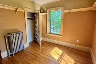 984 Chestnut St, Newton, MA 02464 - Photo 3