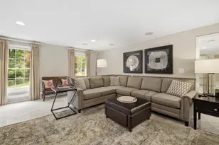 10 Donnelly Dr, Medfield, MA 02052 - Photo 13