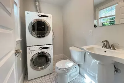 17 Ashland St #02, Somerville, MA 02144 - Photo 5