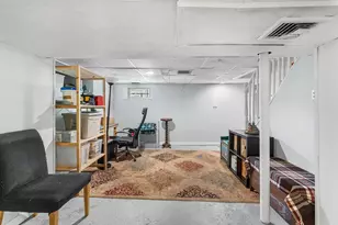 104 College Farm Rd, Waltham, MA 02451 - Photo 17