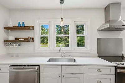 35 North Ave, Mendon, MA 01756 - Photo 3