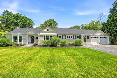 35 North Ave, Mendon, MA 01756 - Photo 1
