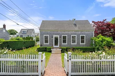 44 Pleasant Street, Provincetown, MA 02657 - Photo 1