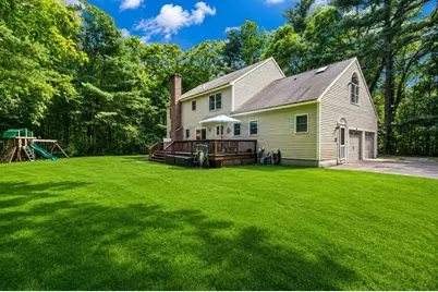 65 Woods Xing, Holliston, MA 01746 - Photo 3