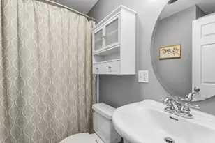 960 Broadway, Chelsea, MA 02150 - Photo 9