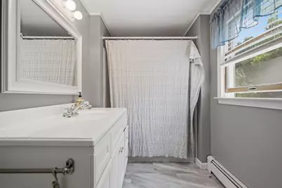 8 Jefferson Ave, Taunton, MA 02780 - Photo 5
