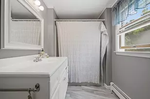 8 Jefferson Ave, Taunton, MA 02780 - Photo 5