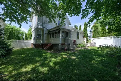 415 Maple St, Springfield, MA 01105 - Photo 33