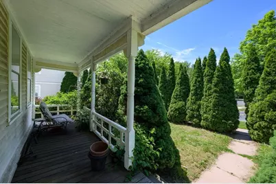 415 Maple St, Springfield, MA 01105 - Photo 27