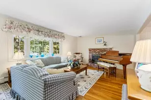 22 Marrett, Burlington, MA 01803 - Photo 5