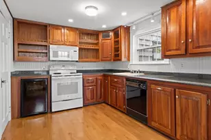 10 Pearl Street Extension, Beverly, MA 01915 - Photo 3