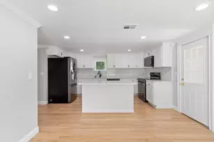 92 Hosmer St, Hudson, MA 01749 - Photo 9
