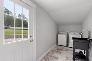 92 Hosmer St, Hudson, MA 01749 - Photo 23