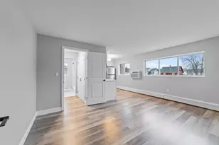 181 School St, Waltham, MA 02451 - Photo 5