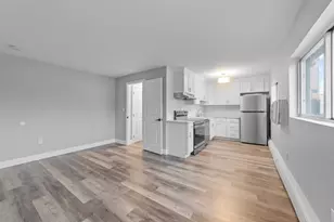 181 School St, Waltham, MA 02451 - Photo 3