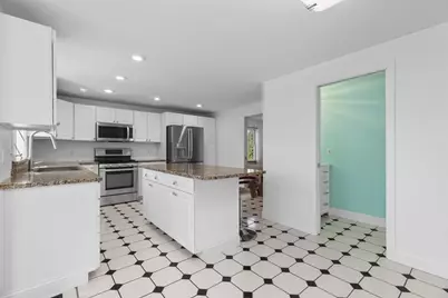 1 Mark Dr, Fairhaven, MA 02719 - Photo 9