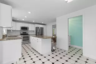 1 Mark Dr, Fairhaven, MA 02719 - Photo 9