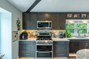 95 E Pleasant St, Amherst, MA 01002 - Photo 9