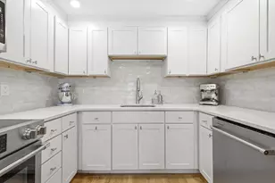100 Main St, Boston, MA 02129 - Photo 11