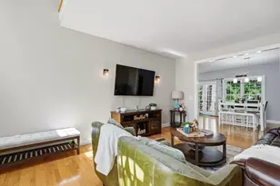 13 Knowlton Cir, Upton, MA 01568 - Photo 5
