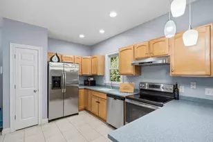 13 Knowlton Cir, Upton, MA 01568 - Photo 13