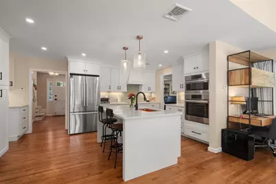 10 Steven Ln, Medfield, MA 02052 - Photo 9