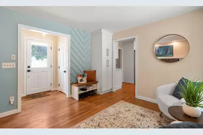 10 Steven Ln, Medfield, MA 02052 - Photo 17