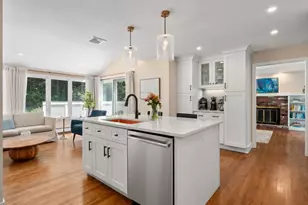 10 Steven Ln, Medfield, MA 02052 - Photo 7