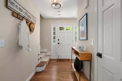 10 Steven Ln, Medfield, MA 02052 - Photo 3