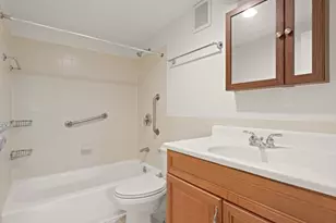321 Harvard St, Cambridge, MA 02139 - Photo 15
