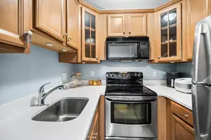 217 Neponset Ave, Boston, MA 02122 - Photo 9