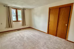 10 Sheridan St, Billerica, MA 01821 - Photo 13