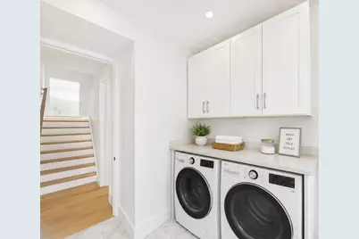 1674 Columbia, Boston, MA 02127 - Photo 9