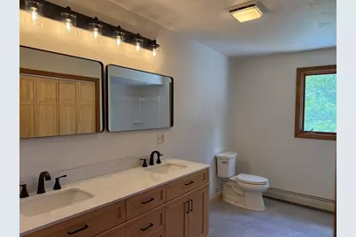1174 Old Fall River Rd, Dartmouth, MA 02747 - Photo 9