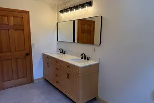 1174 Old Fall River Rd, Dartmouth, MA 02747 - Photo 13
